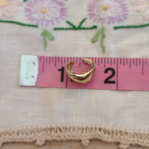 Hernan Herdez Chunky Ear Cuf - Picture 12 of 12